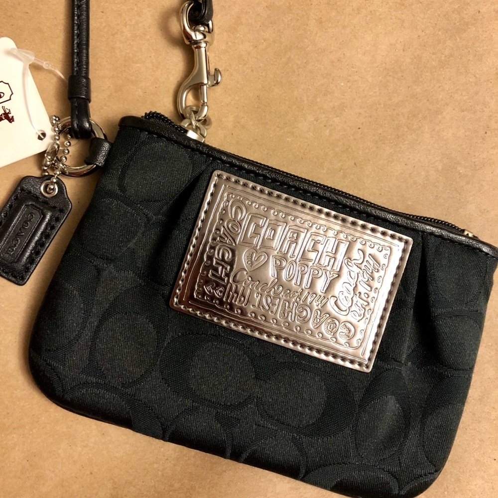 Coach Poppy Wristlet